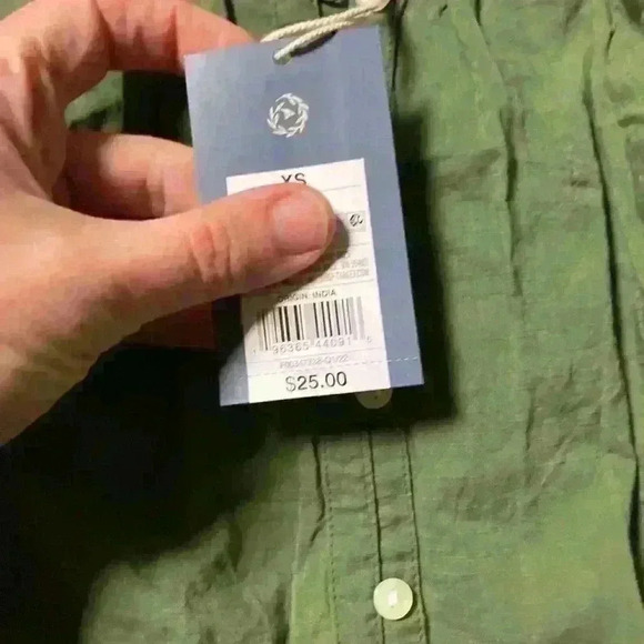 ❤️5/$25❤️ Olive green blouse - Picture 4 of 4